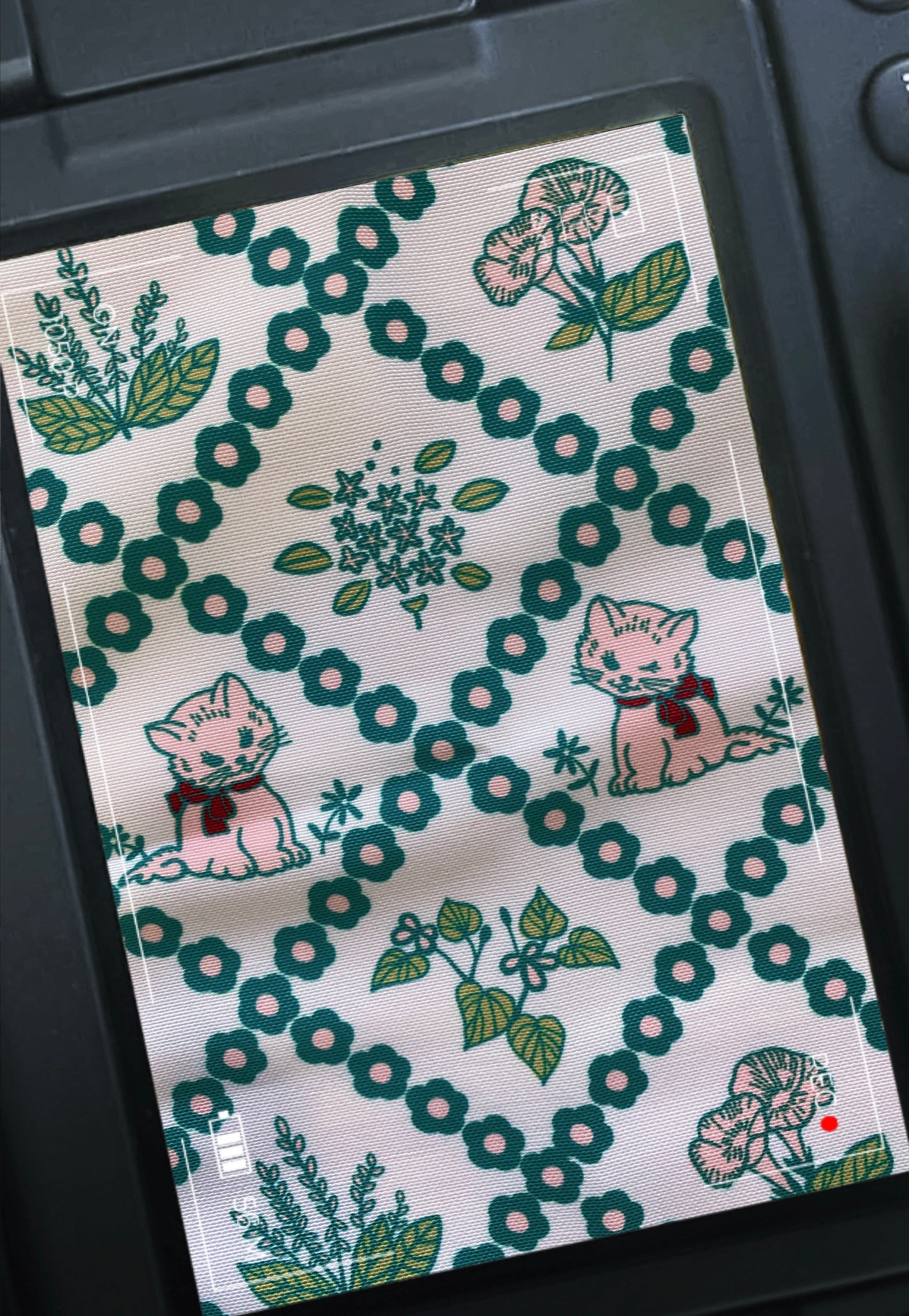 Cat and floral linen-cotton placemat | waterproof and oil-proof